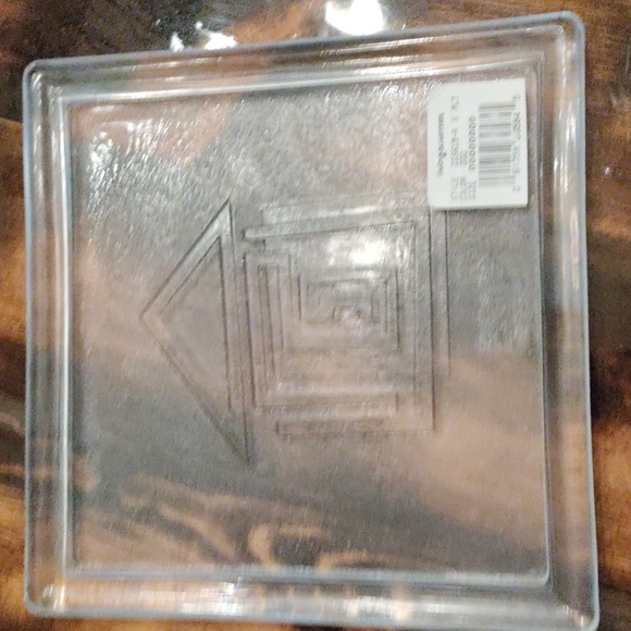Glass trivit and two glass star coasters. All NEW. Trivit has tag. - Picture 4 of 5